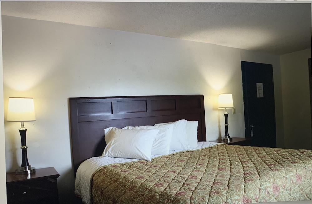 Portlodge Motel photo 13