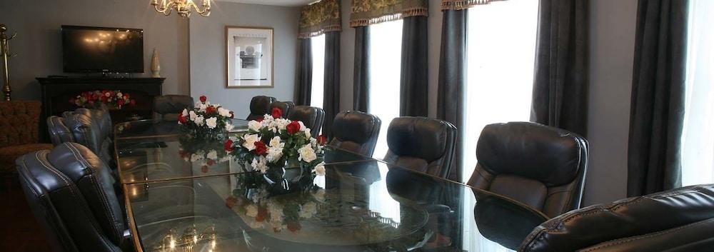 The Martha Washington Inn And Spa photo 5