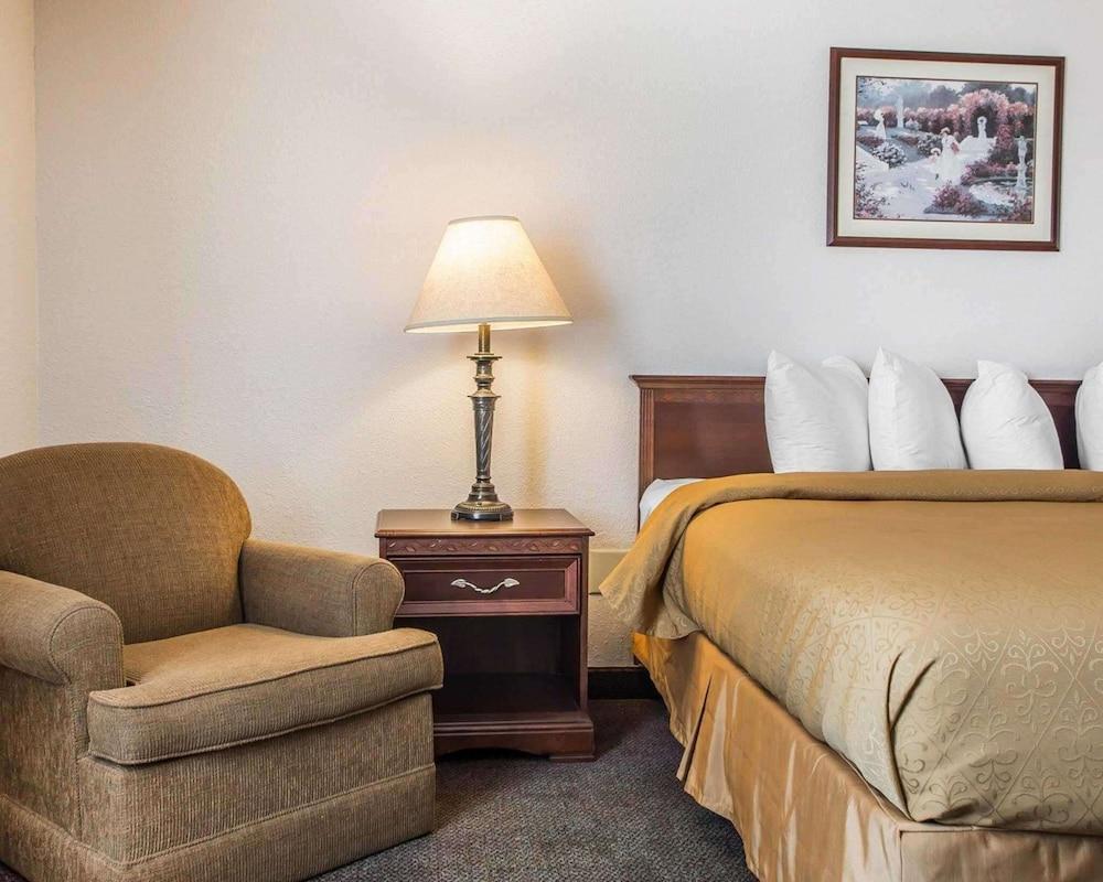 Quality Inn & Suites Middletown - Franklin photo 8