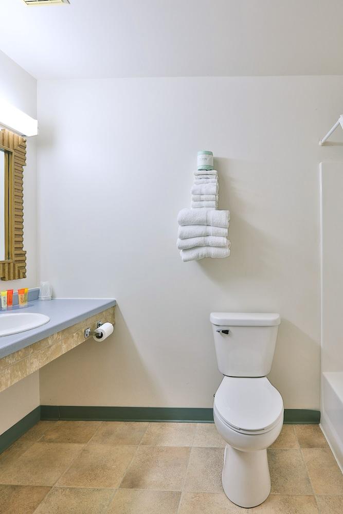 Amerivu Inn And Suites New Richmond photo 5