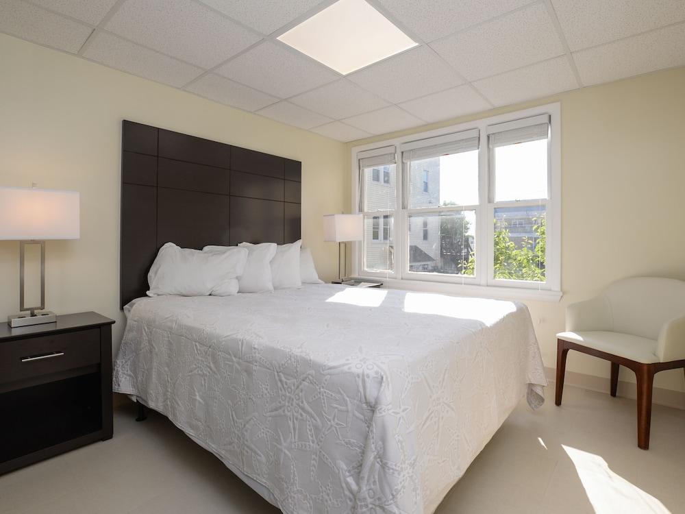 The Wellington Hotel & Suites Oceanblock photo 29