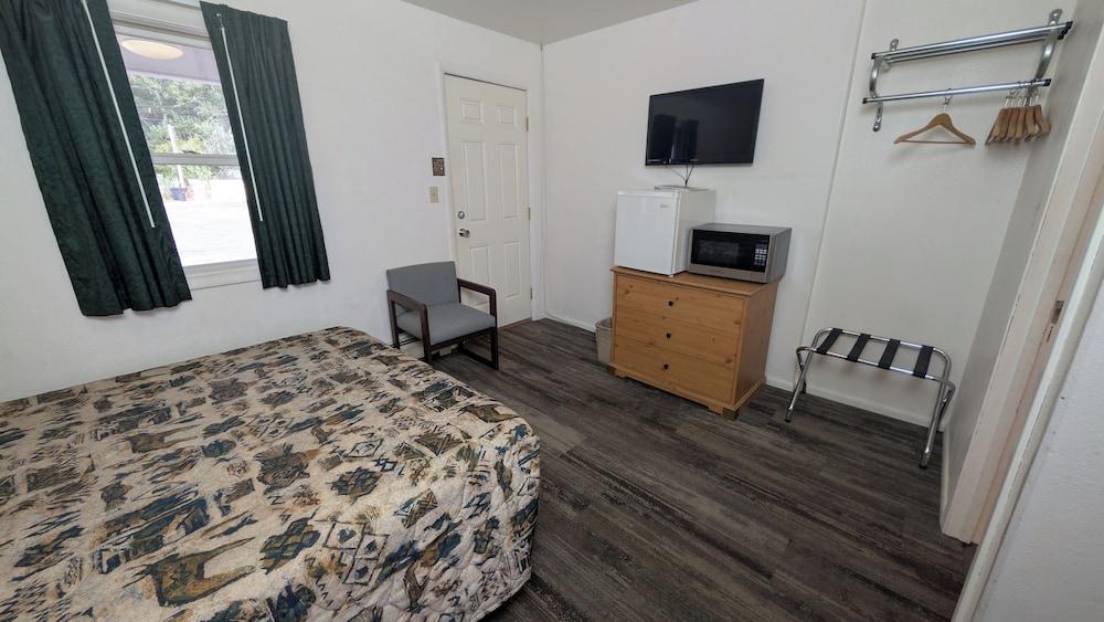 Restwel Motel photo 61