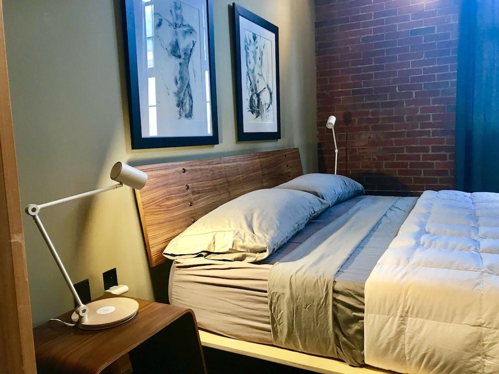 The Hangar Lofts Hotel photo 4