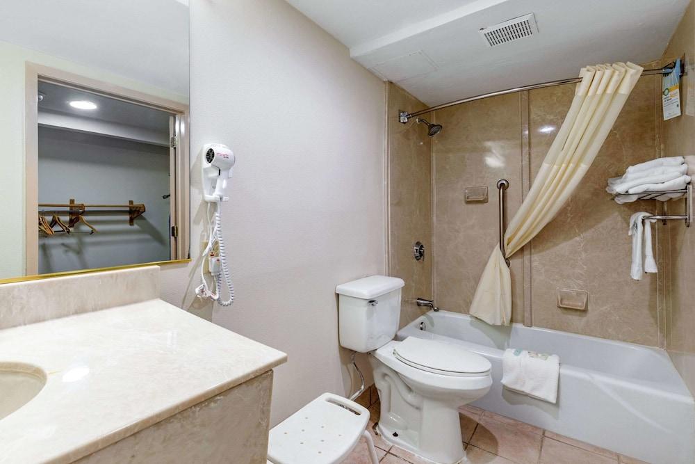 Quality Inn Tyler - Lindale photo 19