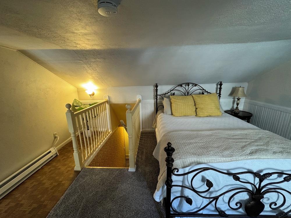 St James Hotel photo 38