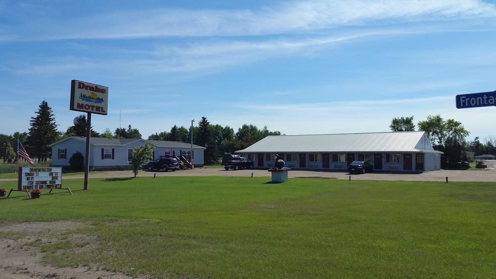 Drake Motel photo 1