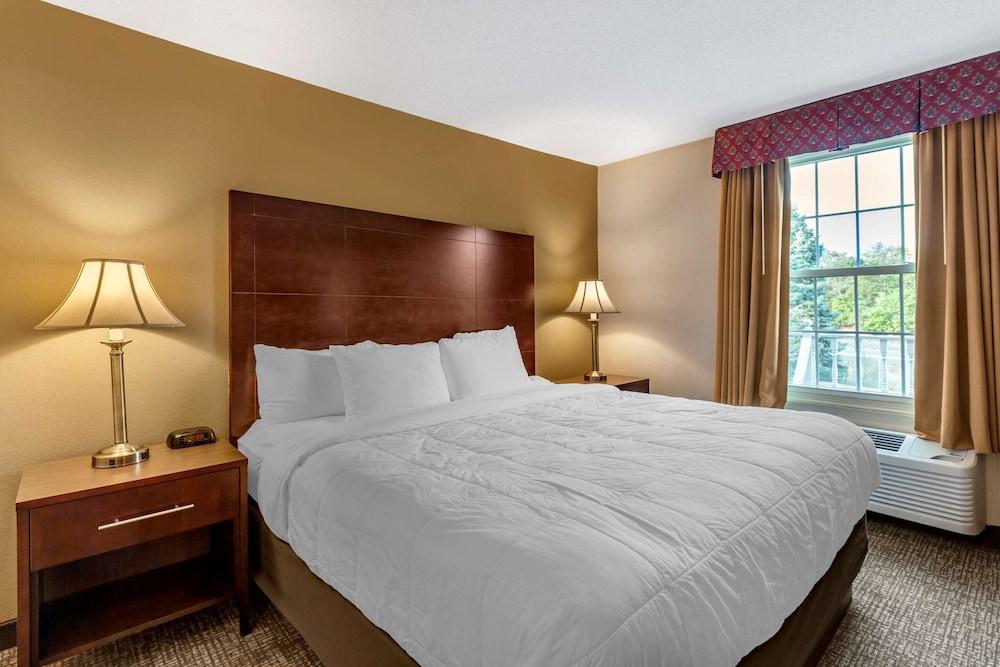 Comfort Inn Foxboro – Mansfield photo 18