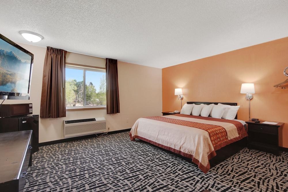 North Town Inn & Suites photo 4