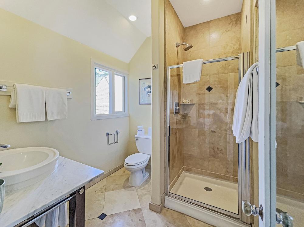 L Auberge Carmel photo 6