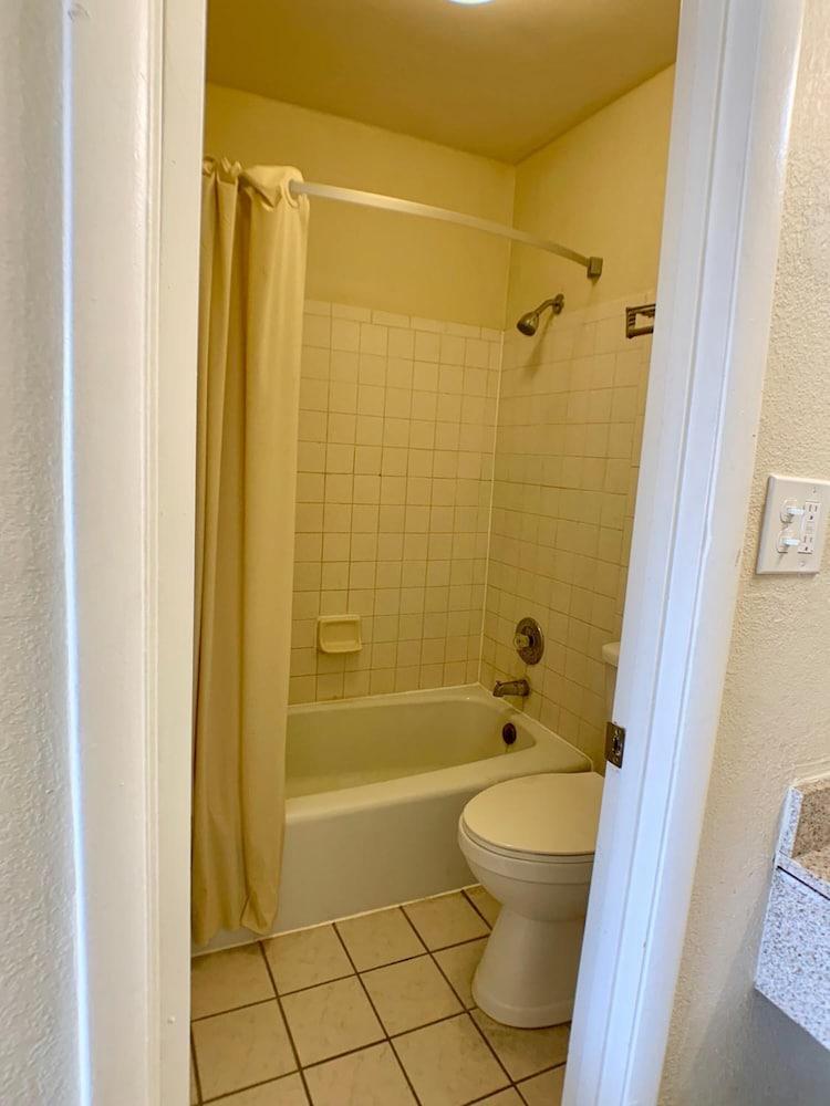 La Vista Inn photo 4