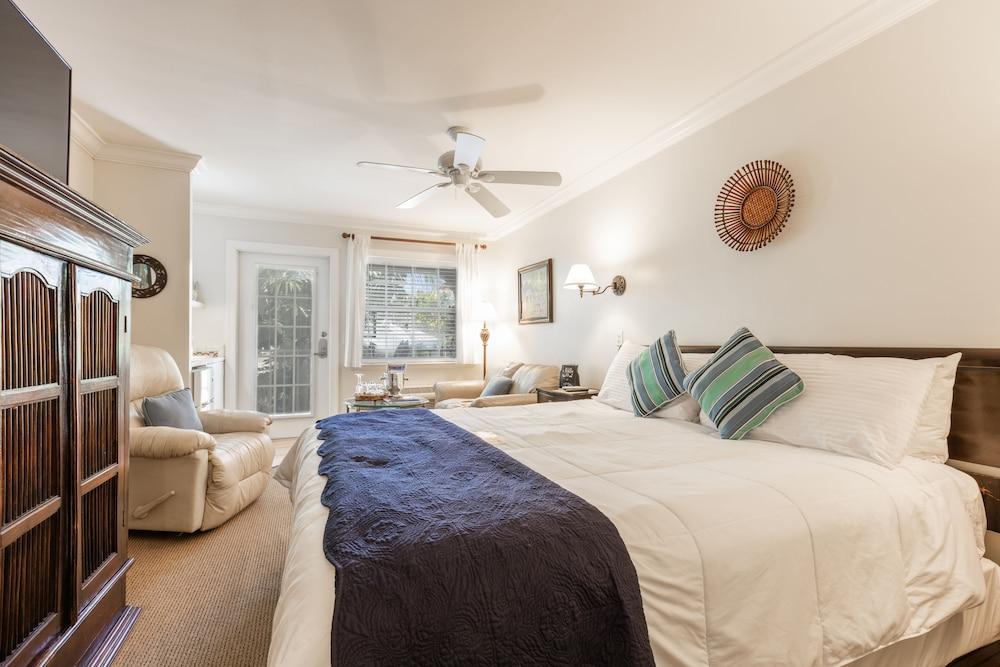 The Caribbean Court Boutique Hotel photo 57
