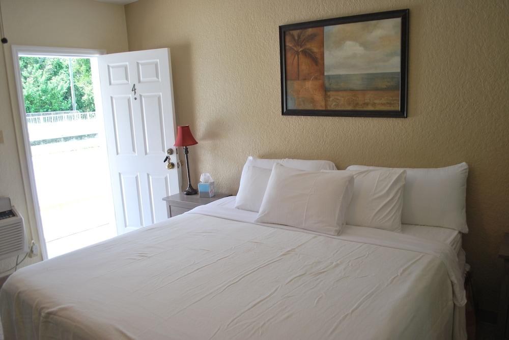 Mar Bay Motel &Suites photo 61