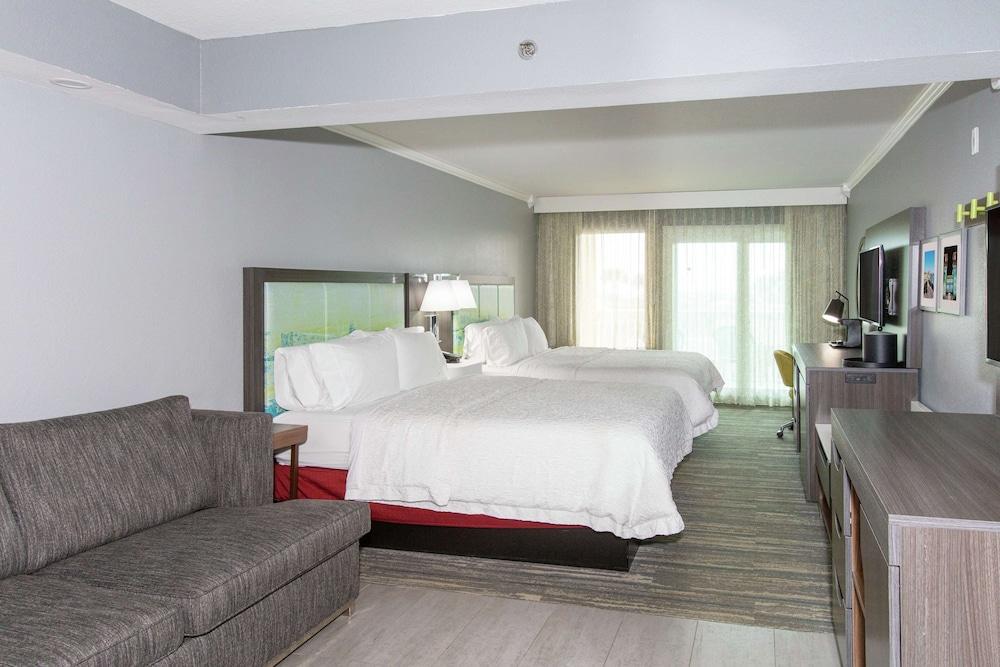 Hampton Inn St. Augustine Beach photo 26