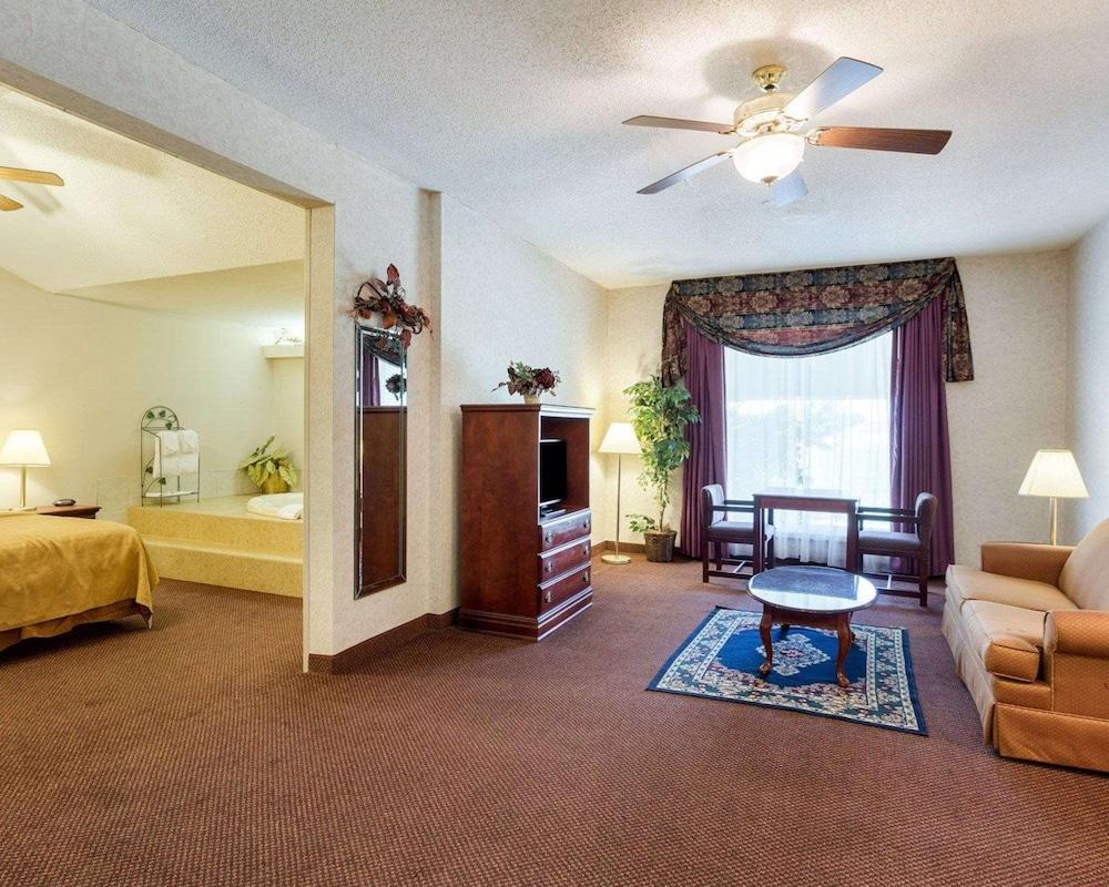 Quality Inn Robinsonville photo 10