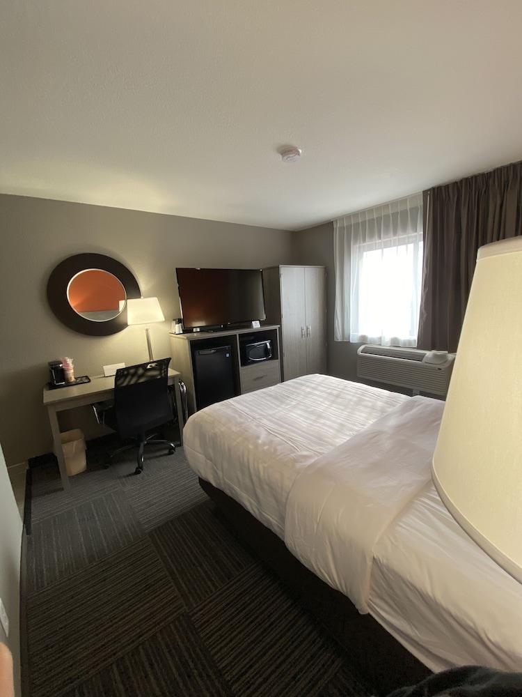 Quality Inn & Suites Hammond Near I-8090 photo 60