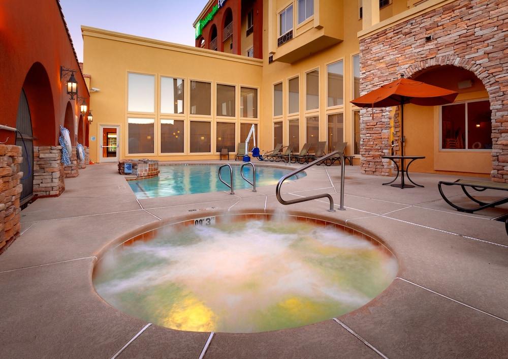 Hampton Inn & Suites by Hilton Mesquite photo 16