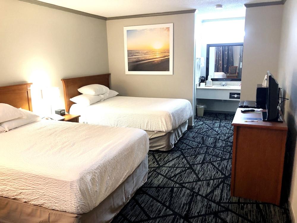 Days Inn by Wyndham Manning photo 4