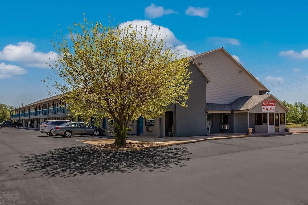 Econo Lodge Inn & Suites Enid South photo 38