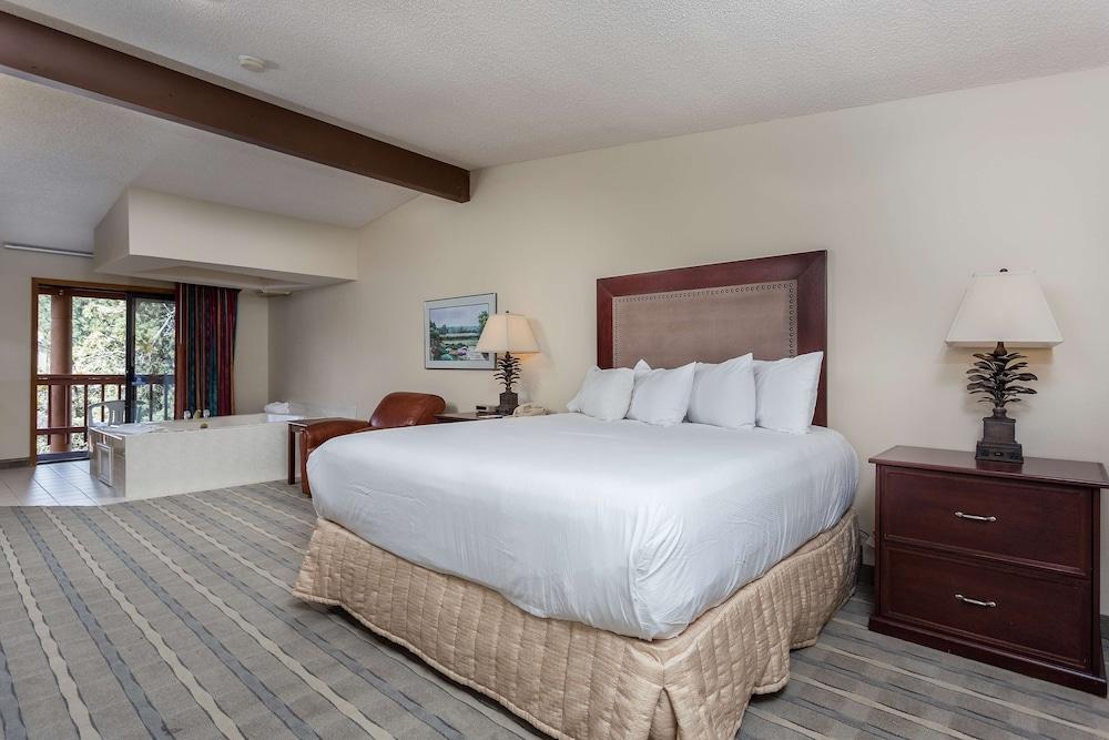 Shilo Inn Suites Hotel - Bend photo 9