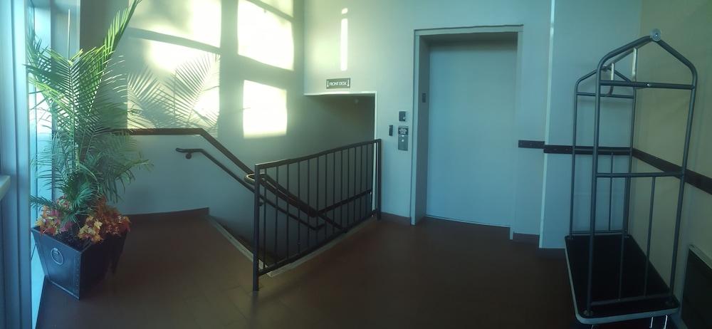 Cresthaven Inn JFK photo 47