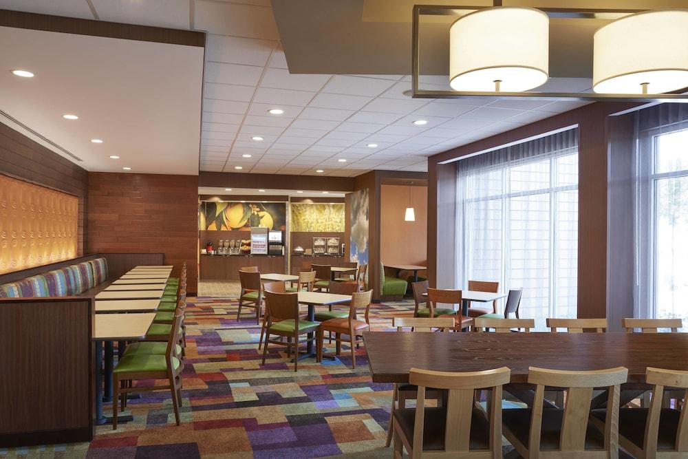Fairfield Inn & Suites by Marriott Niagara Falls photo 16