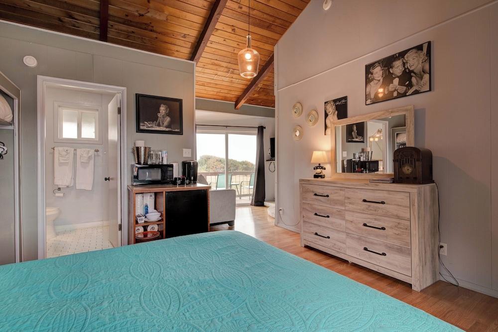 Moolack Shores Inn photo 24