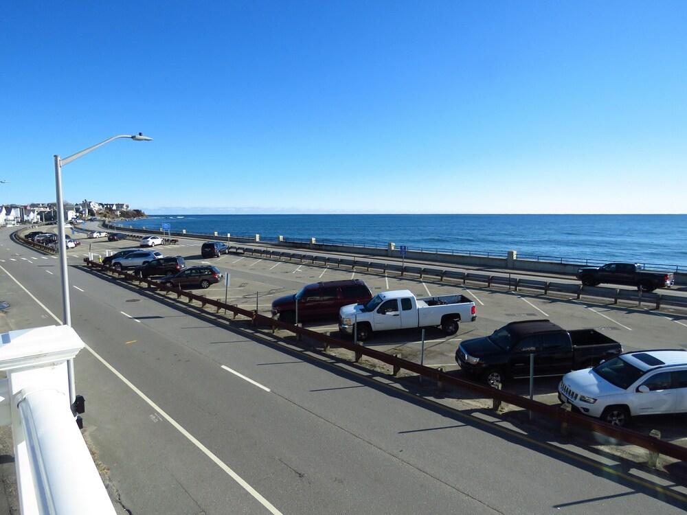 Breakers by the Sea photo 73