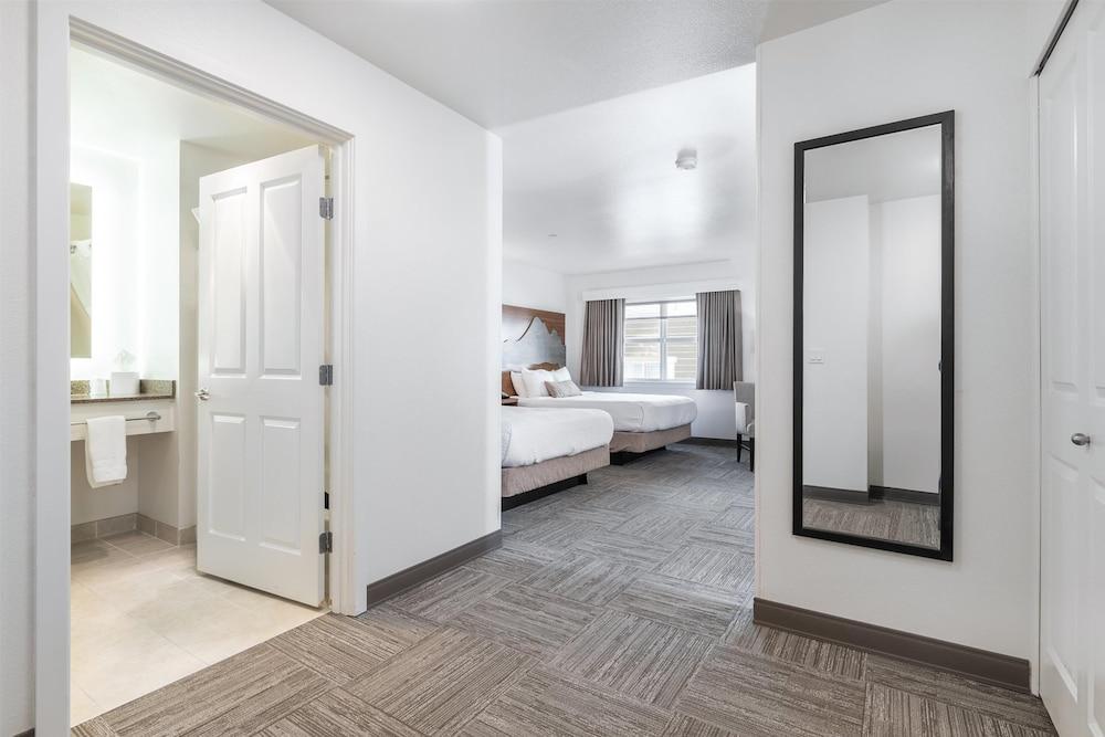 Marshall Suites Bainbridge Island, SureStay Collection by BW photo 18