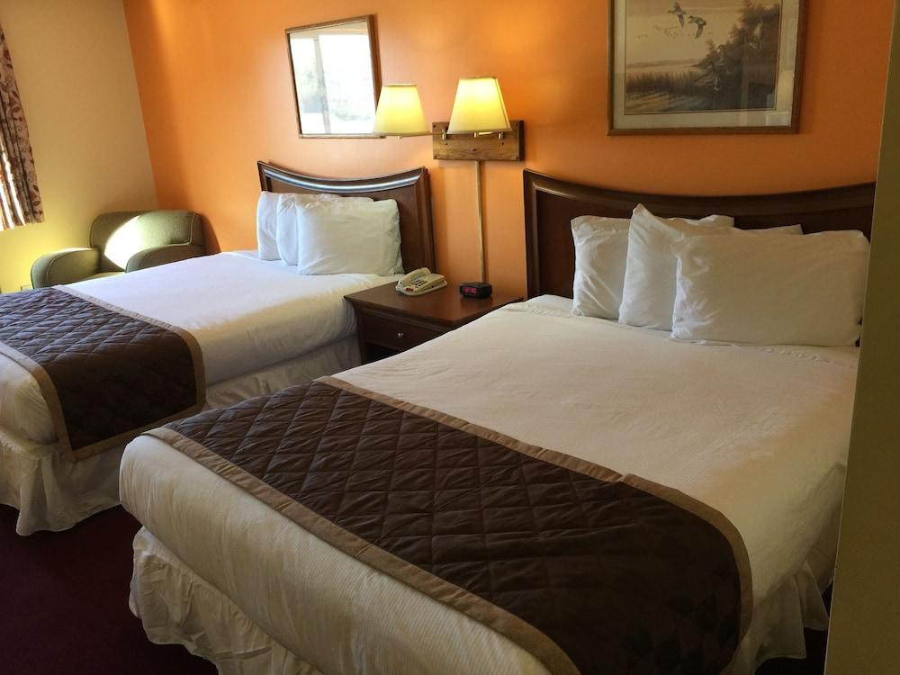 Laketree Inn And Suites Marion photo 3