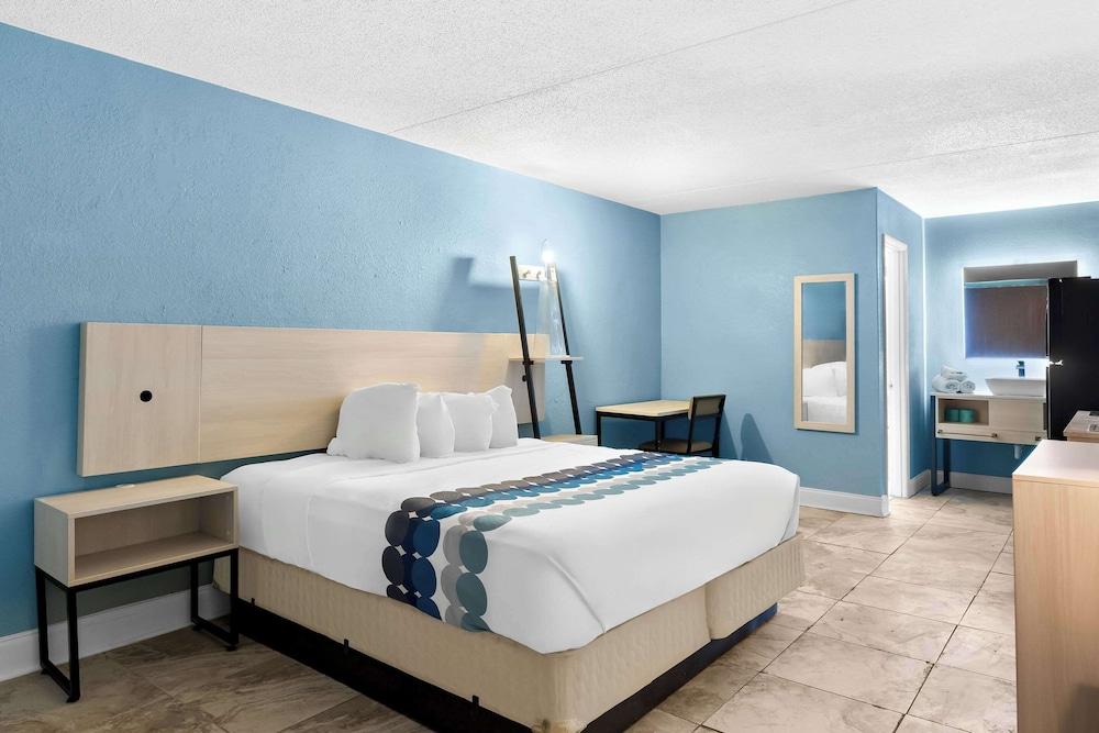 Suburban Studios Brunswick I-95 photo 10