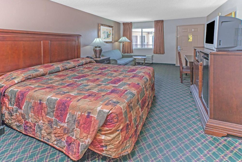 Knights Inn Forest Hill photo 6