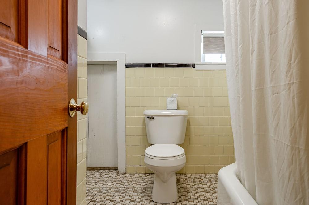 Narragansett Inn photo 7