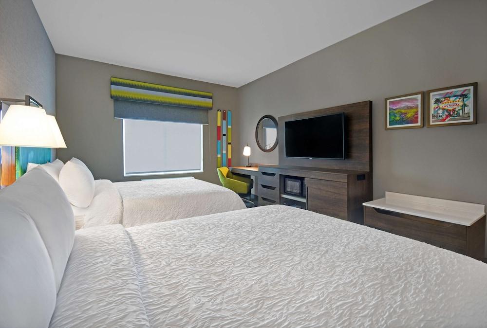 Hampton Inn Las Vegas Strip South, NV photo 8
