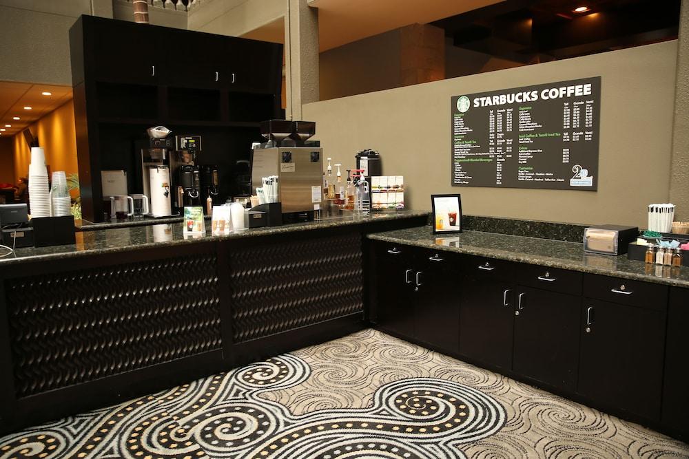 DoubleTree Suites by Hilton Hotel McAllen photo 17