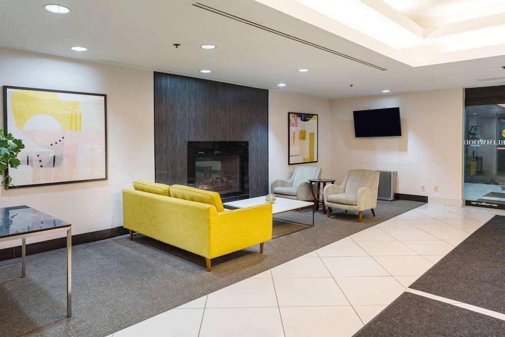 Elimwood Hotel, a Ramada by Wyndham photo 12
