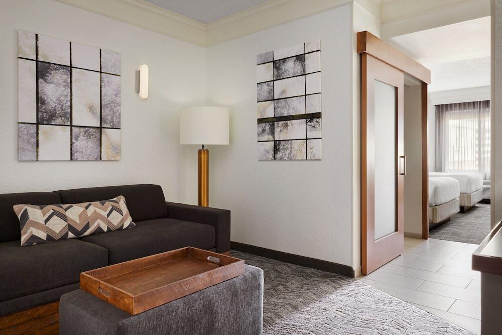 SpringHill Suites San Antonio Downtown/Riverwalk Area photo 5