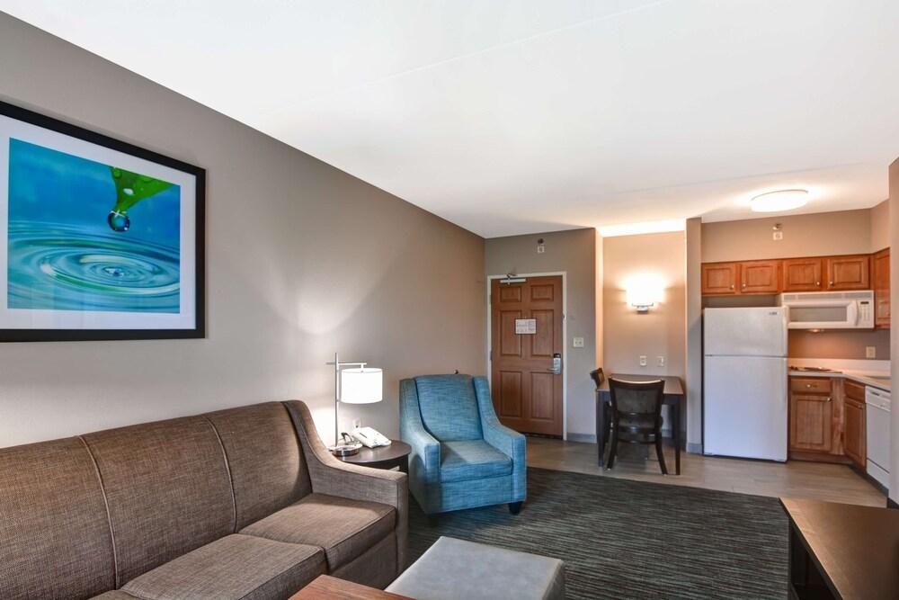 Homewood Suites by Hilton Aurora Naperville photo 21
