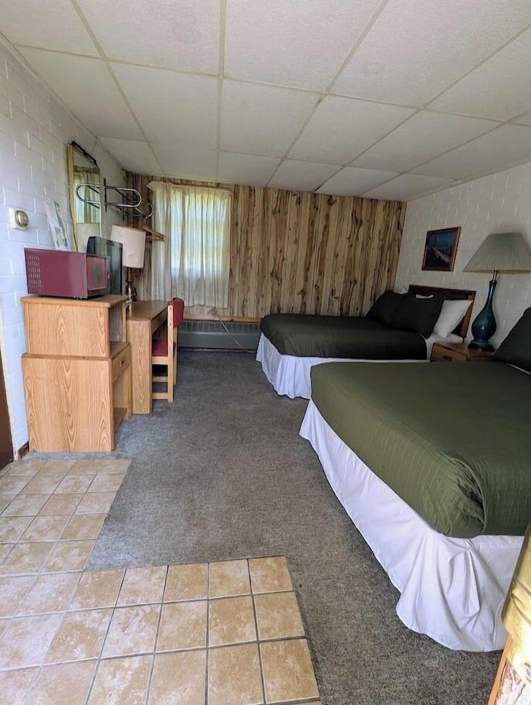 Cool City Motel photo 36