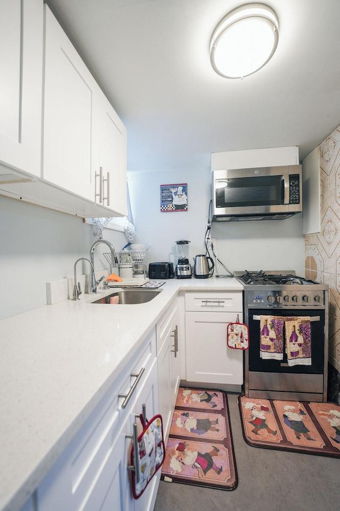 Hudson Hideaway - 3BD NYC Access photo 41