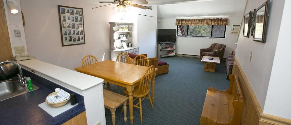 Black Bear Lodge photo 15