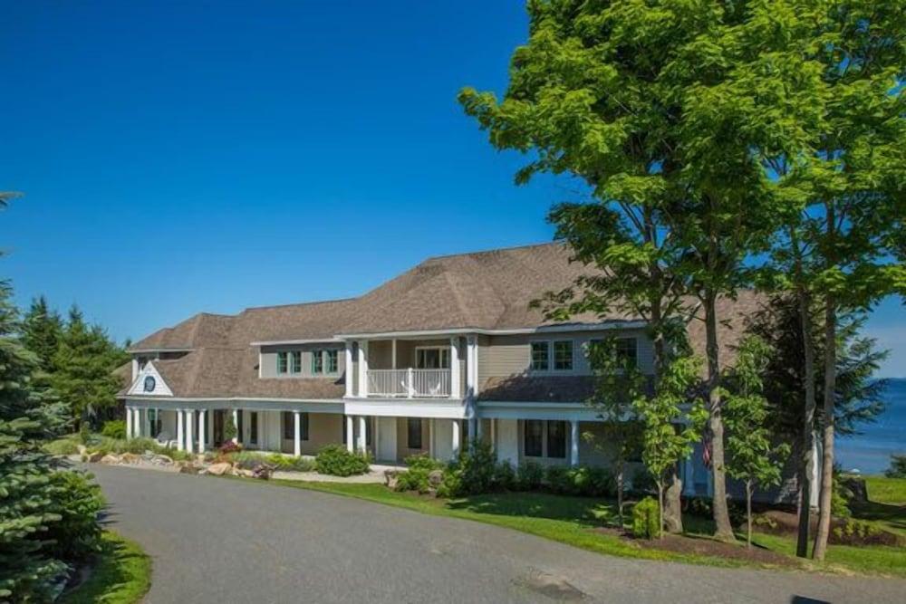Island View Inn photo 42