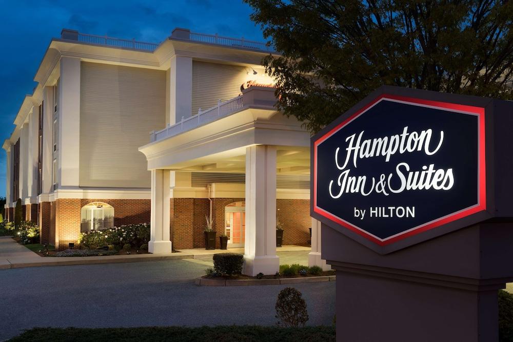 Hampton Inn & Suites Newport/Middletown photo 63