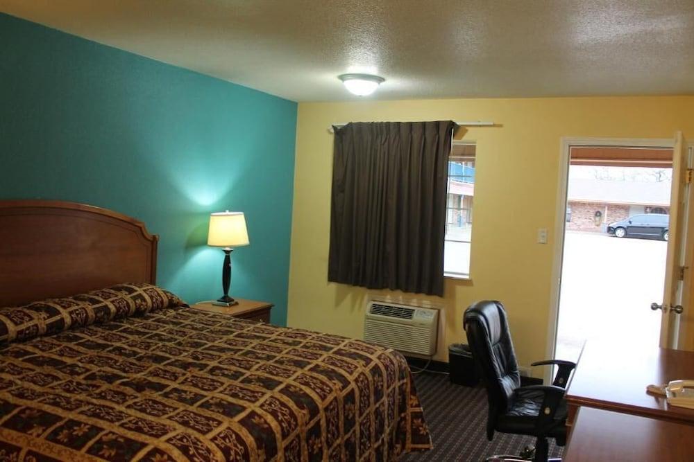 Economy Inn Express photo 8