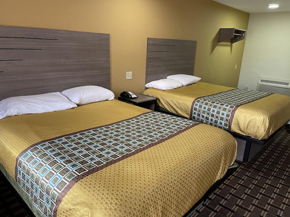 Americas Best Value Inn Alexandria photo 3