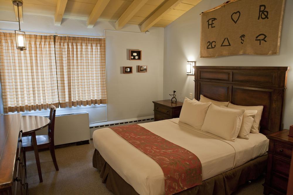 Dude Rancher Lodge photo 1