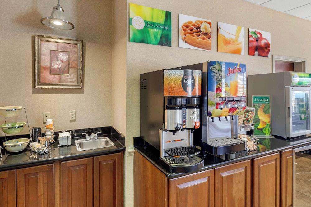 Quality Inn Smyrna photo 36