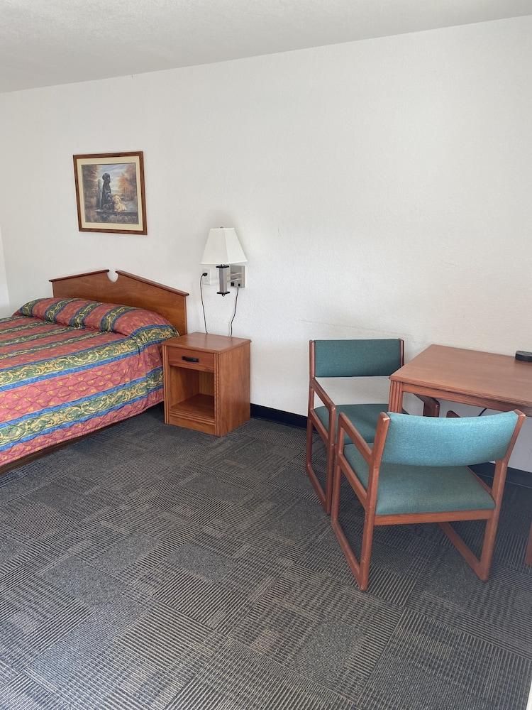 Stuart Motor Lodge photo 13