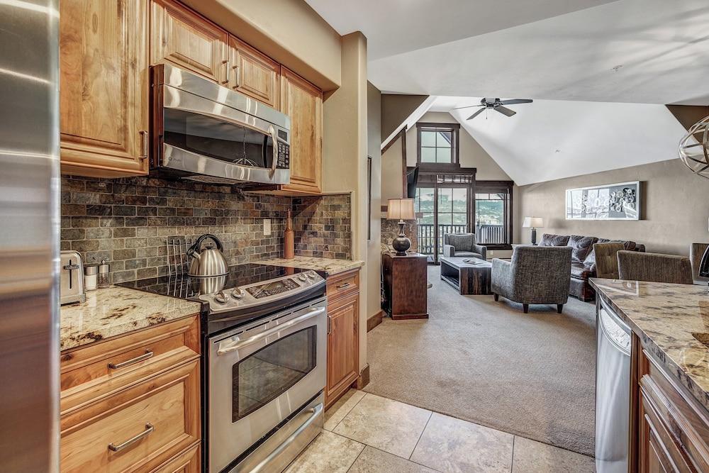 Crystal Peak Lodge, A Vail Resorts Property photo 47