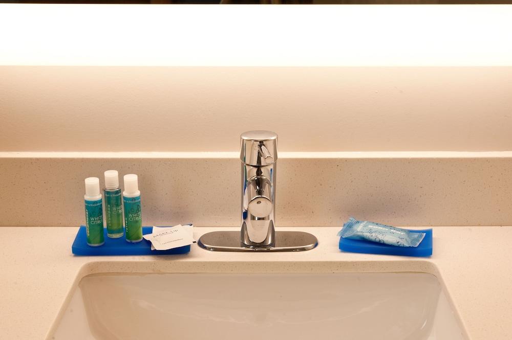 Holiday Inn Express Hotel & Suites Scott - Lafayette West by IHG photo 9