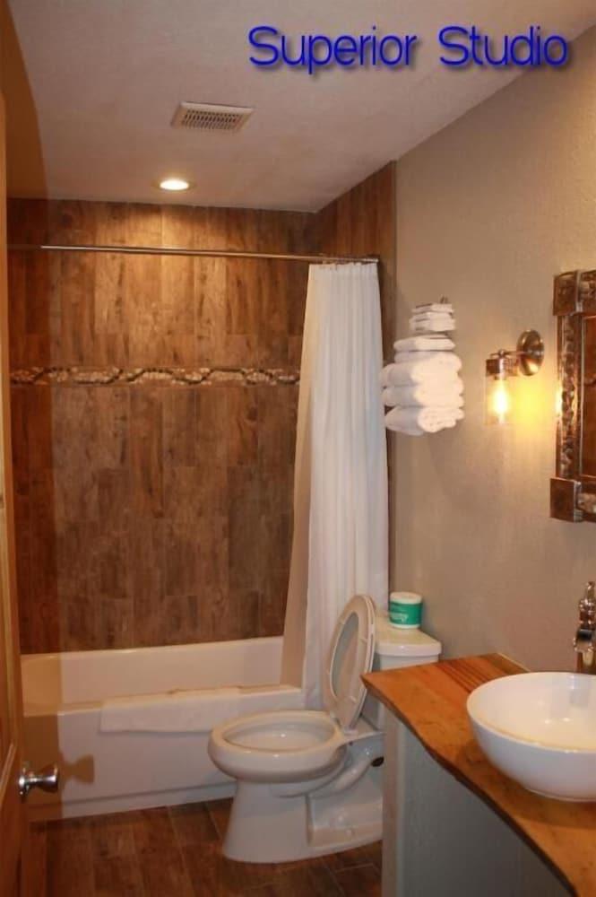 Lumbermens Village photo 14